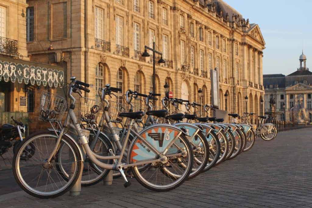 rent a bike in Bordeaux