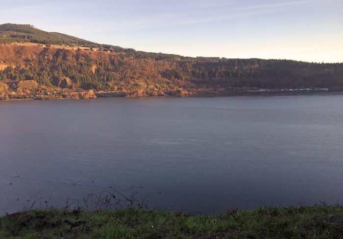 Columbia-River-view-from-the-Columbia-Gorge-Hotel