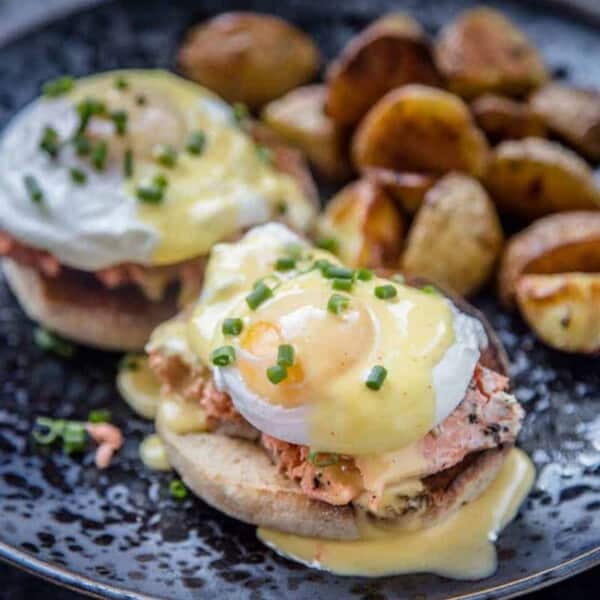 The Ultimate Smoked Salmon Eggs Benedict - Vindulge