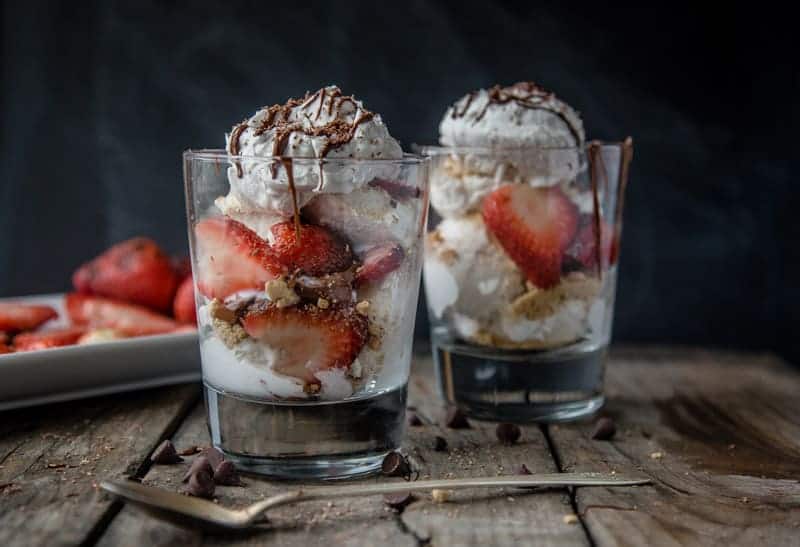 Grilled Strawberry Sundaes