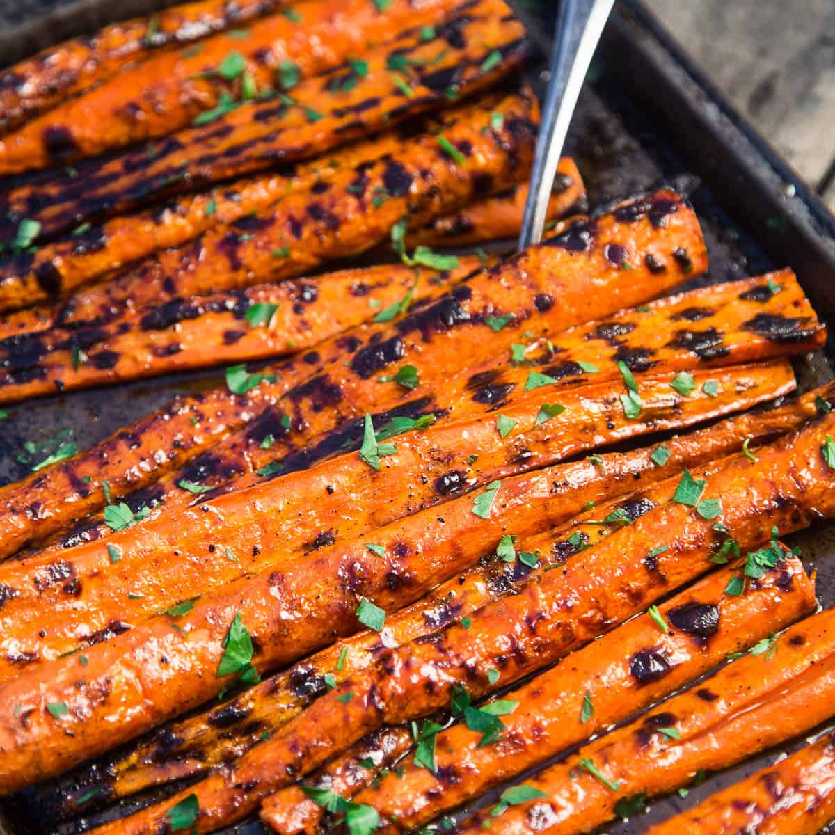 Skillet Cornbread with Smoked Honey (on the Grill) - Vindulge