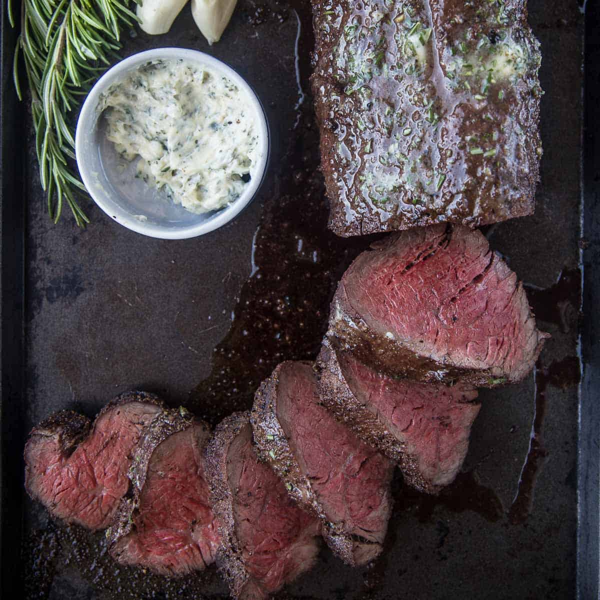 https://www.vindulge.com/wp-content/uploads/2019/06/Smoked-Beef-Tenderloin-FI-2.jpg