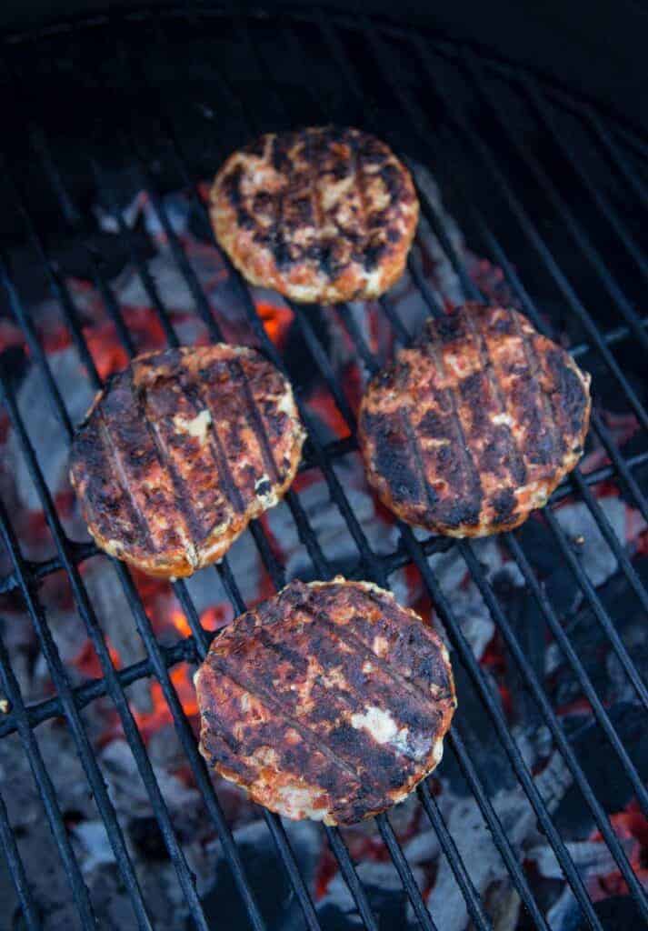 Grilling salmon burgers