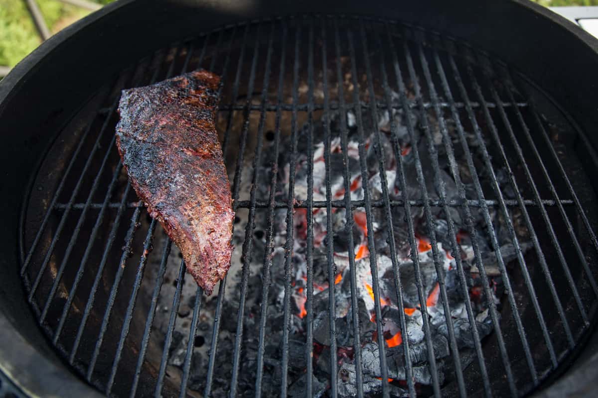 Grilling Tri Tip using two zone cooking