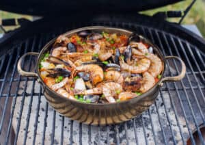 making paella on the grill