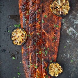 salmon with lemon slices