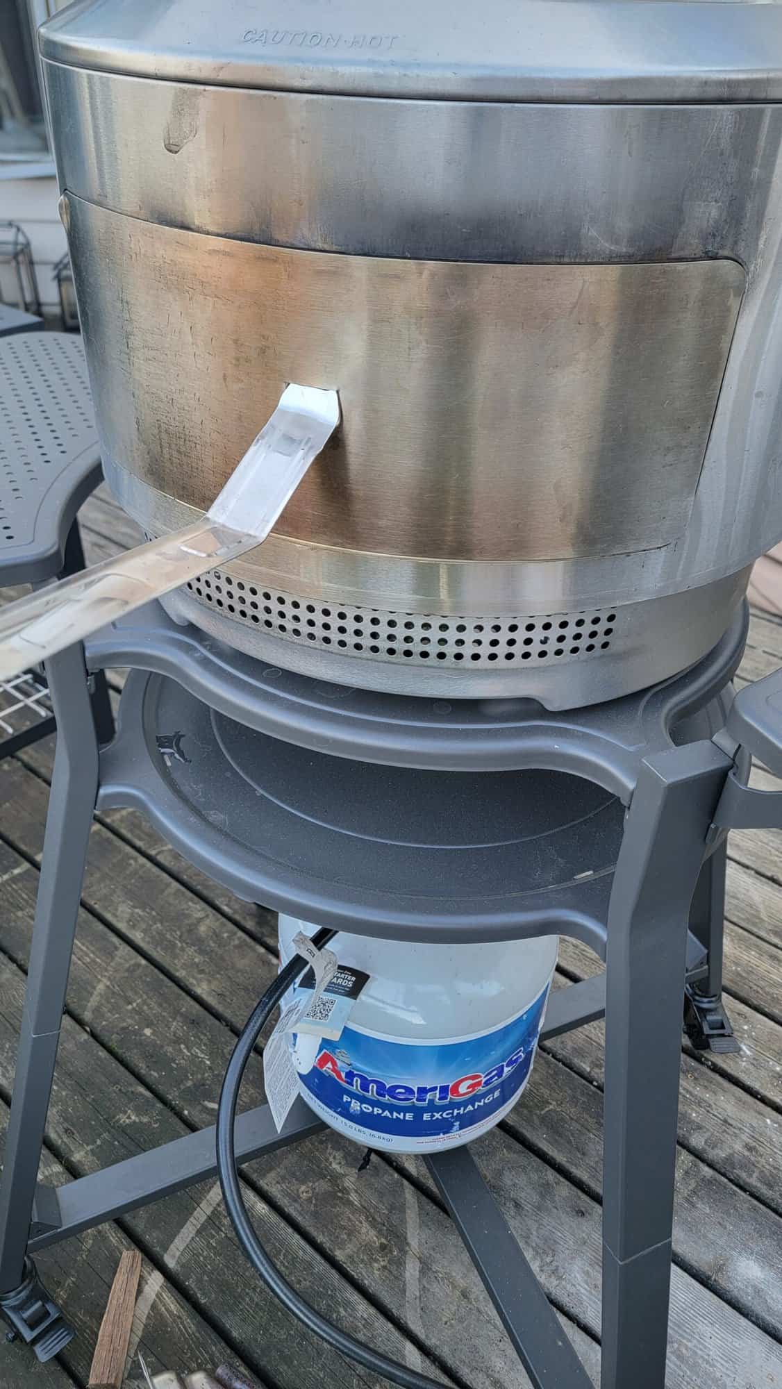 Enclosed wood fired element to Solo Stove Pi with handle.