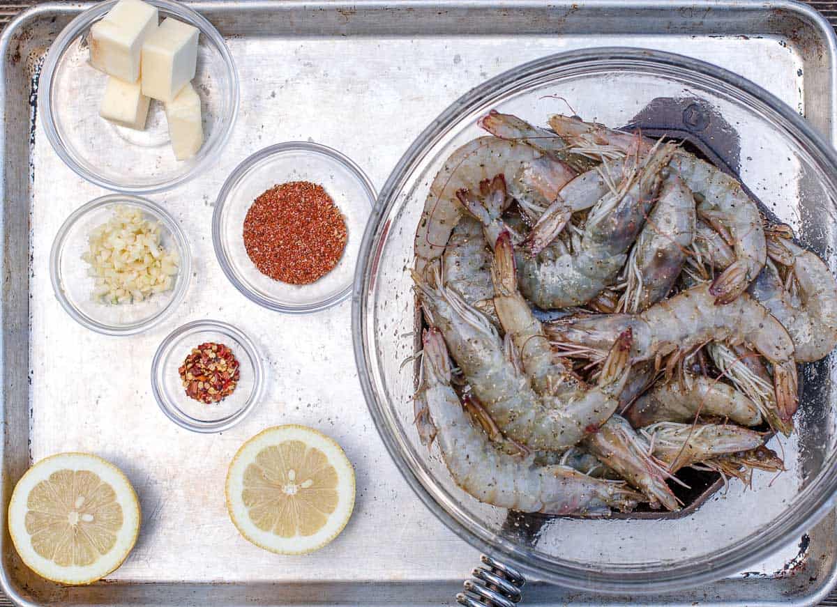 Ingredients for Grilled Prawns on a baking sheet