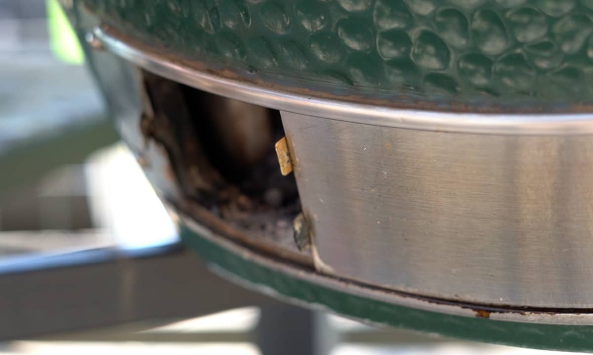 How to Grill on a Big Green Egg - Vindulge