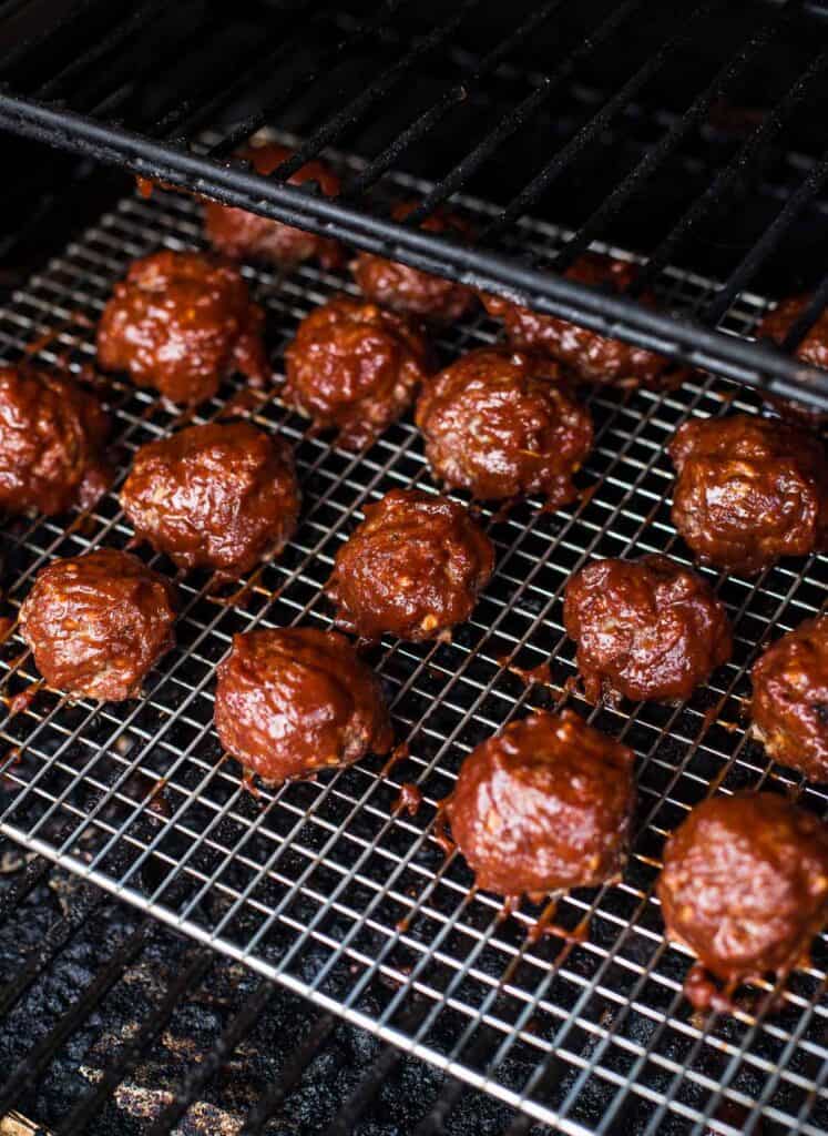 Finished bbq meatballs.