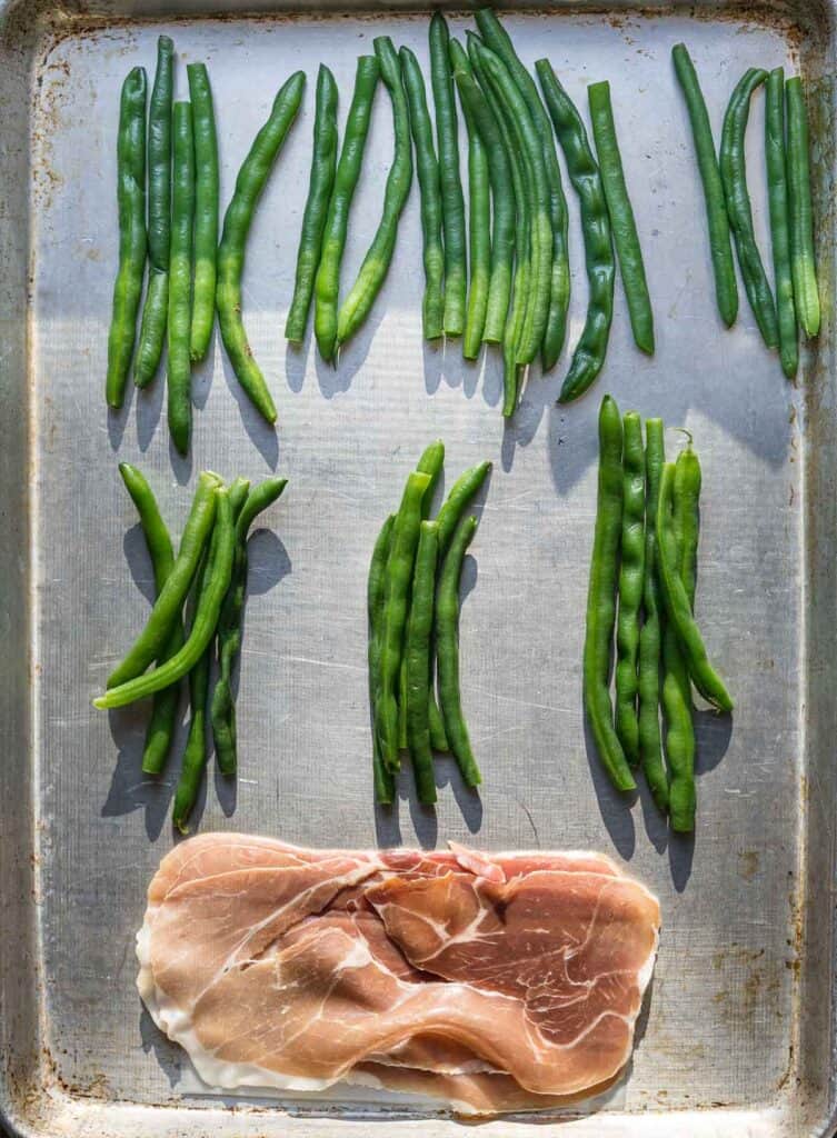 ingredients for green bean bundles with prosciutto