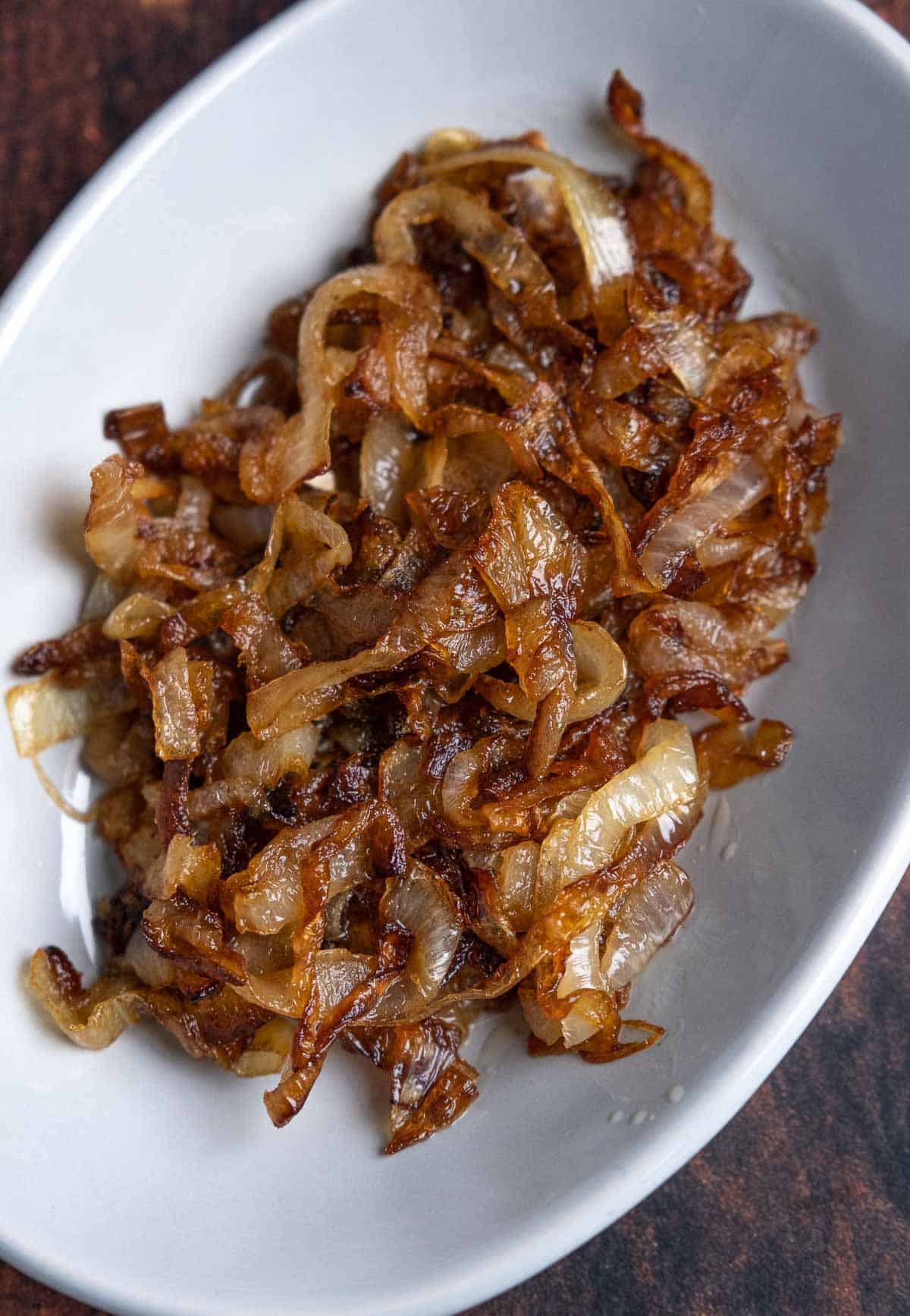 A white onion fully caramelized 