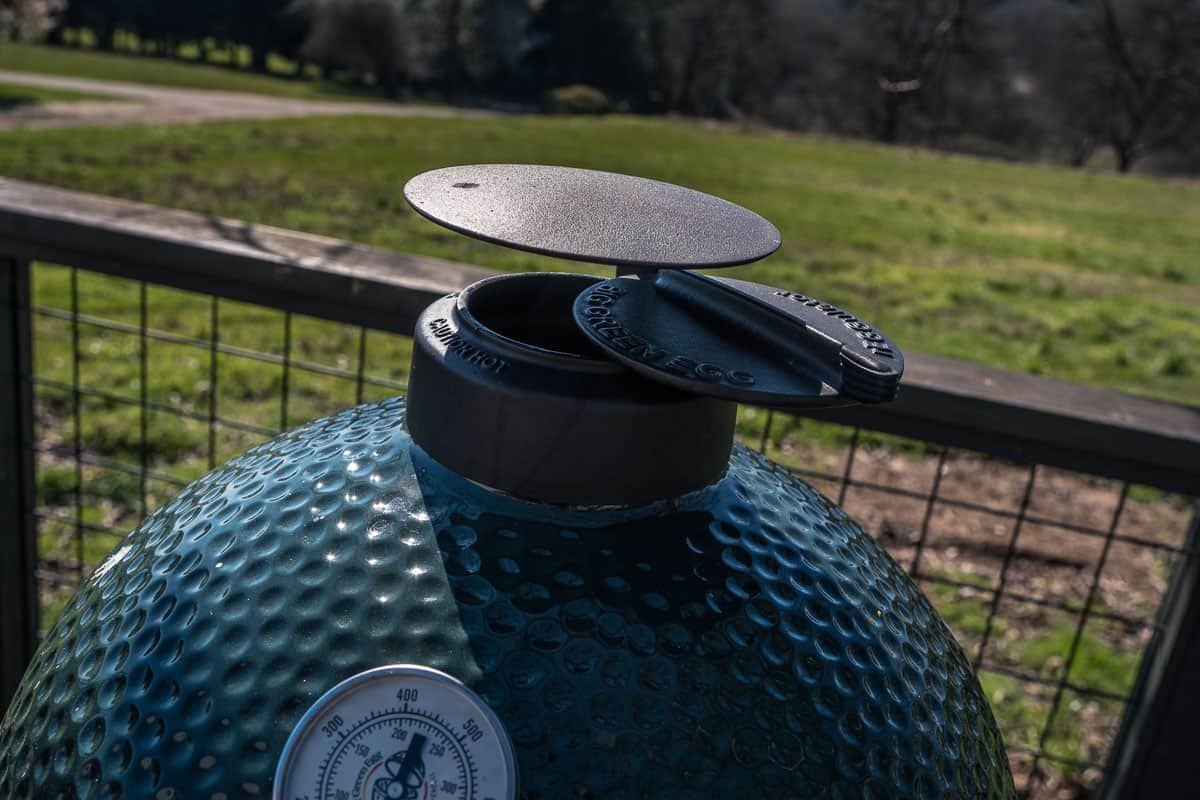 The top vent of a Large Big Green Egg open.